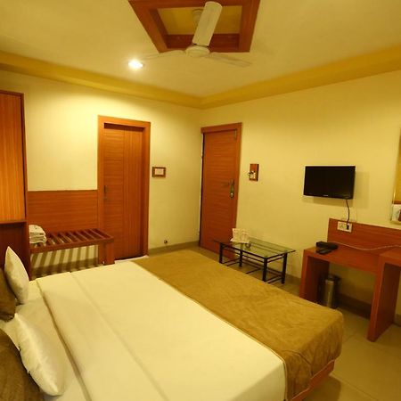Hotel Paradise Indaur Kültér fotó